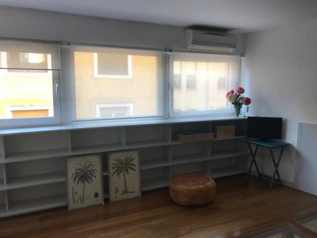 Impresionante Apartamento En Malasana Madrid Exteriör bild